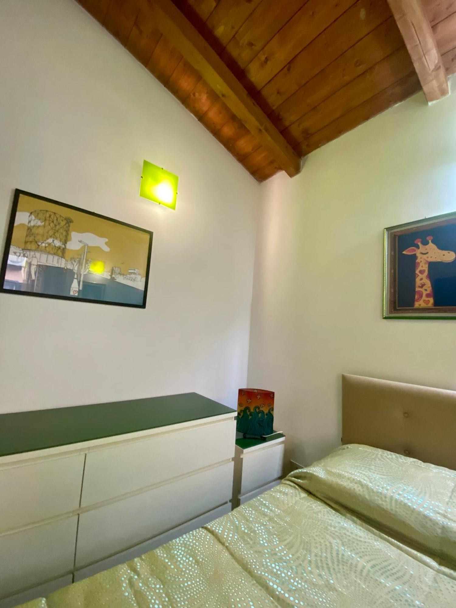 Giraffa A Apartment *